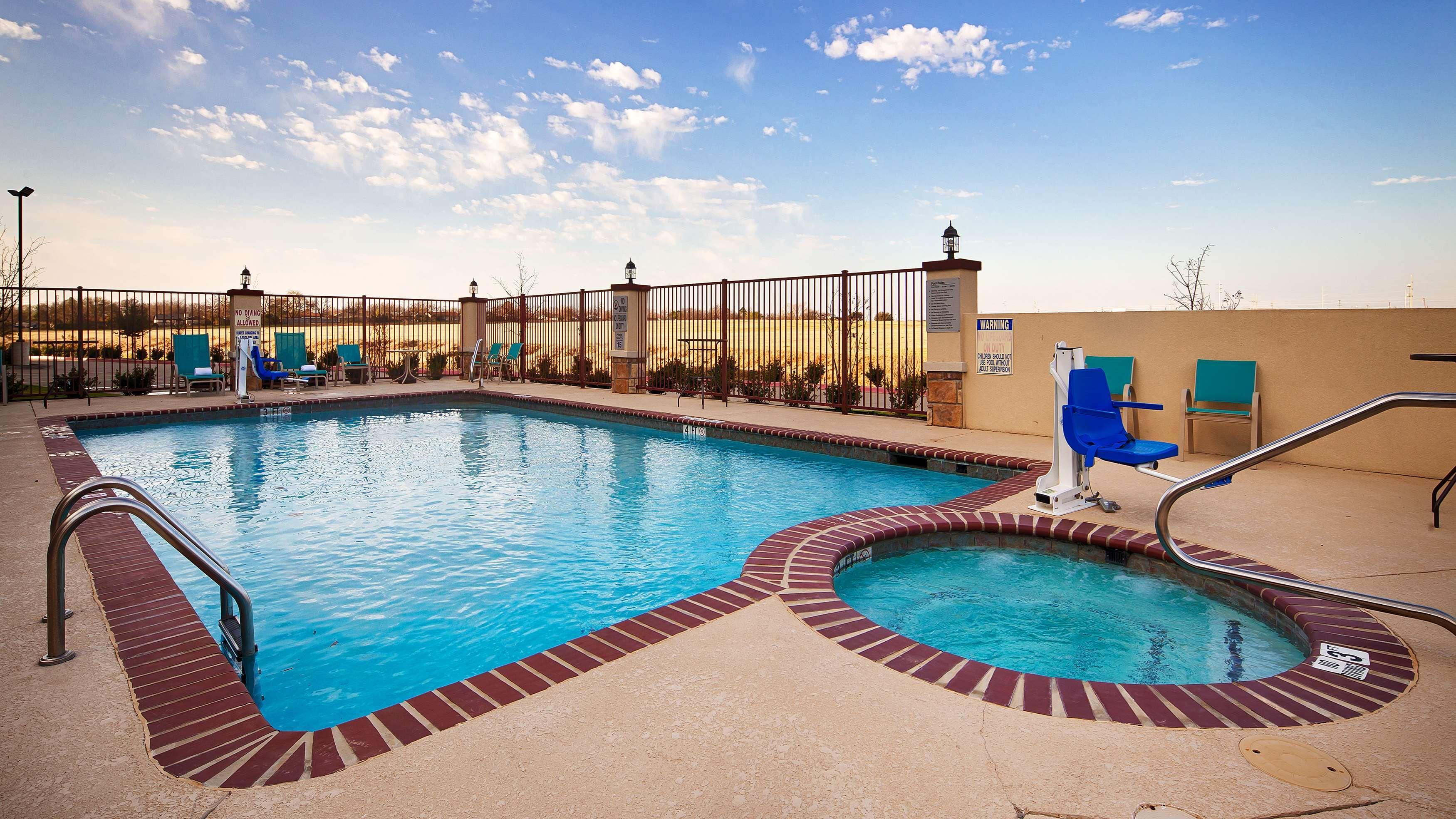 Best Western Plus Fort Worth Forest Hill Inn & Suites Luaran gambar